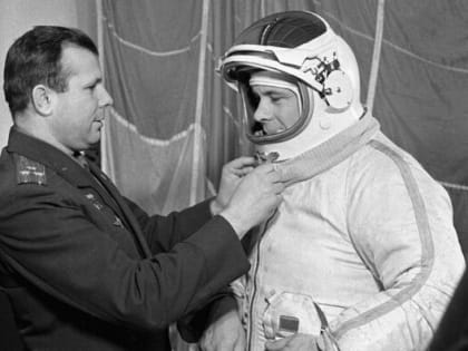 90-ЛЕТИЮ БОРИСА ХРУНОВА ПОСВЯЩАЕТСЯ