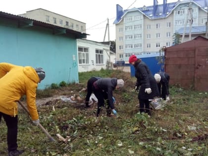 Людиновские единороссы заботятся о чистоте родного города