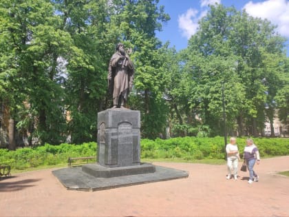 Почему князь Симеон защищал не свой замок, а крепость Калуги