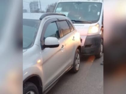 Обнинской маршрутке помешал легковой автомобиль