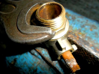 ОБНИНСКИЕ КОММУНАЛЬЩИКИ ЗАДЕРЖАЛИ В ПОДВАЛЕ ВРЕДИТЕЛЯ