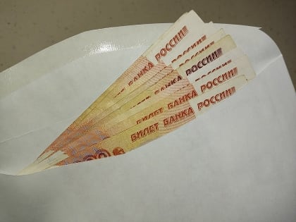 Жительницу Калужской области задержали с поличным при даче взятки