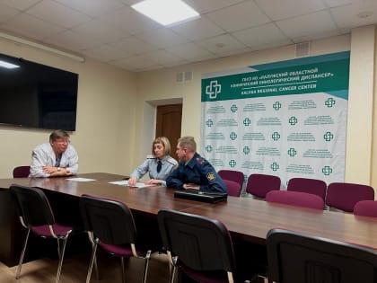 Заместитель начальника ИК-4 Сергей Порутчиков провел рабочую встречу с представителем Калужского онкологического диспансера