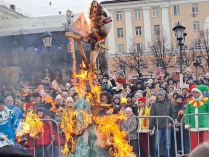 Масленица 2023 в Калуге. Фотоотчет с праздника на площади Театральной