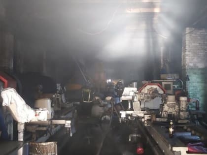 В Жуковском районе загорелось сельхоз предприятие