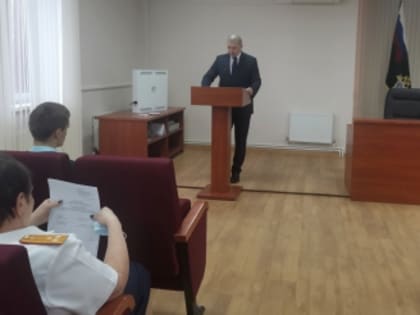 В Калуге сотрудники Следственного комитета отмечают профессиональный праздник