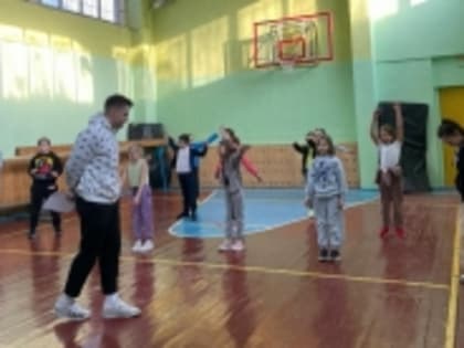Ученики МБОУ "СОШ №11" проверяют свою ловкость, быстроту, силу и выносливость с помощью тестирования ГТО