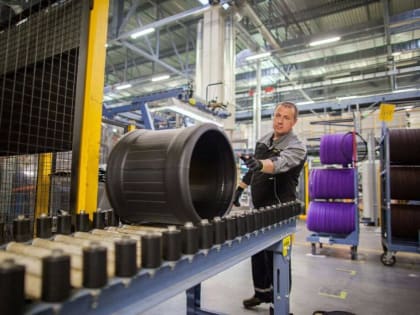 Калужский губернатор обсудил развитие шинного завода с руководством S8 Capital