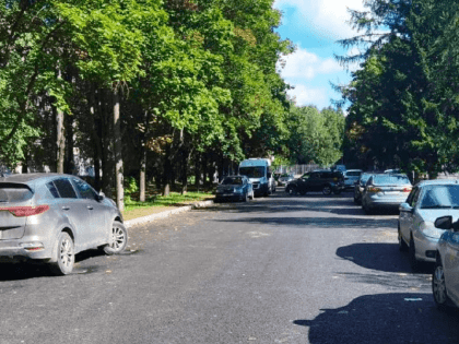 Дорогу на улице Комарова отремонтировали в Обнинске