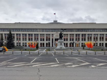 В Калужской области установили дополнительные соцгарантии участникам спецоперации