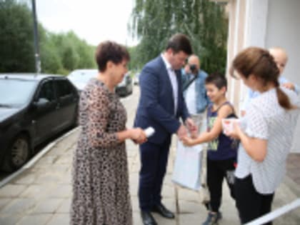 По всей стране проходит акция «Собери ребёнка в школу»