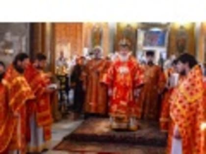 В Неделю святых жен-мироносиц митрополит Климент совершил Литургию в храме в честь святых Жен-Мироносиц