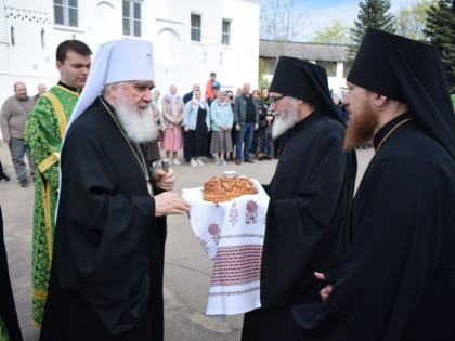 В день памяти преподобного Пафнутия Боровского в его святой обители прошли праздничные богослужения