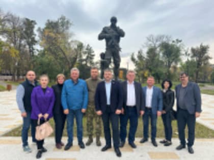 Депутаты Гордумы привезли гуманитарную помощь в ЛНР