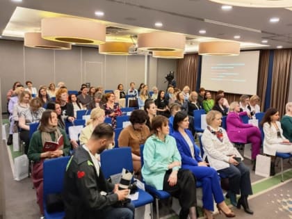 Многогранность женщин достигает космических высот...