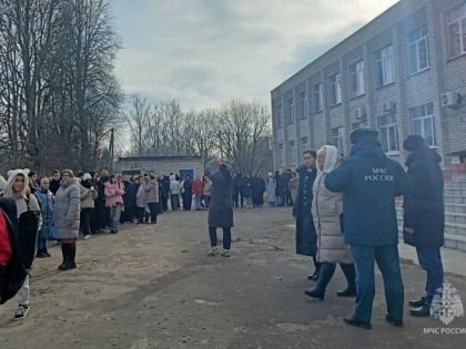 В школе прошла учебная эвакуация