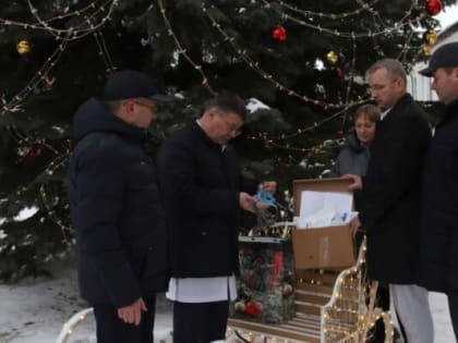 Депутаты Гордумы Калуги передали в дар медикам 10 масок для аппаратов ИВЛ