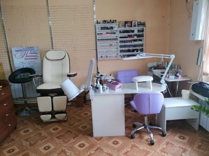 Соцконтракт помог двум калужанкам открыть кабинеты ногтевого сервиса