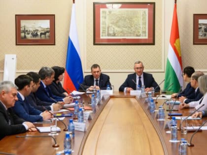 Губернатор провел встречу с лидерами фракций калужского парламента