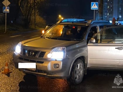 В Калуге водитель «Ниссана» сбил двоих 19-летних парней на переходе