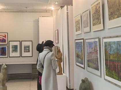 Выставка "Пластика и графика" открылась в калужском Доме художника