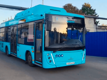 На остановках новых маршрутов в Обнинске дежурят волонтеры