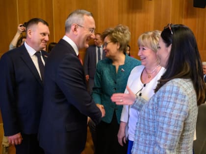 Губернатор Калужской области поздравил Законодательное Собрание Калужской области с 30-летием