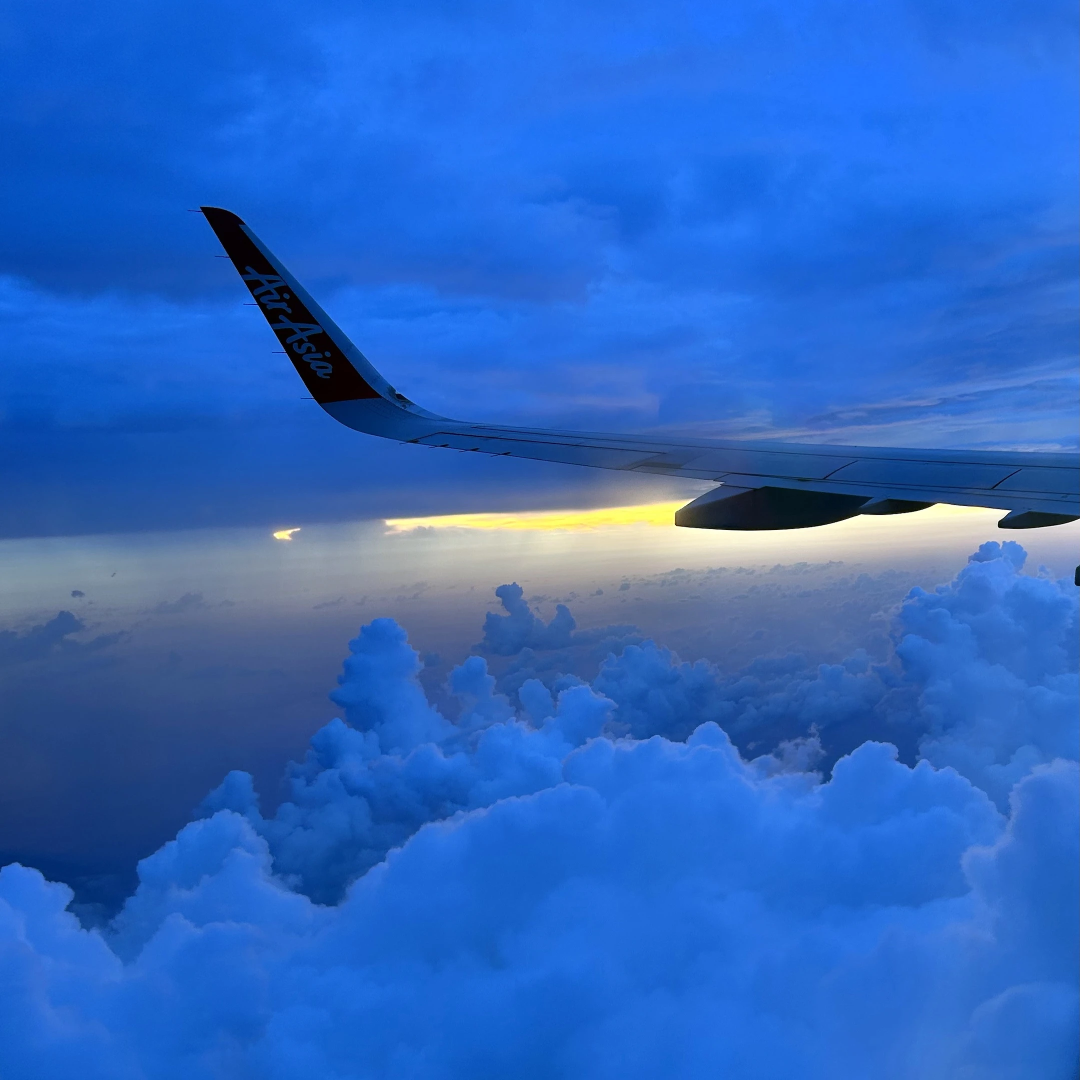 A plane flying in the sky.