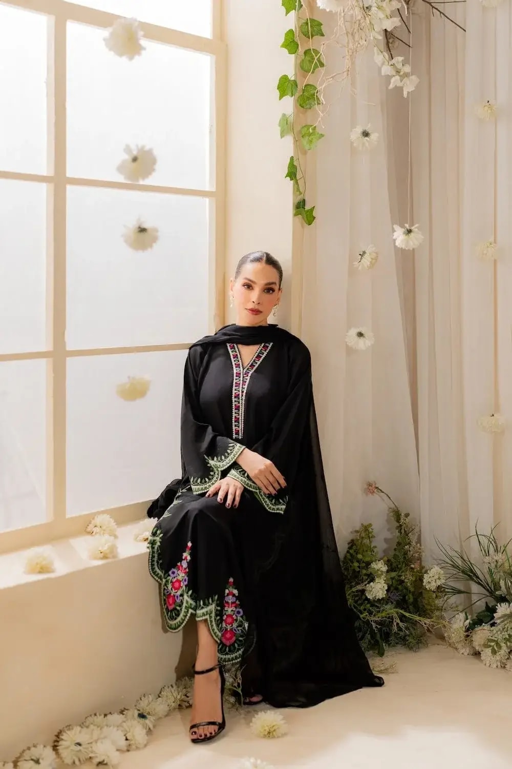 Stunning black embroidered linen suit 3 pcs view 3