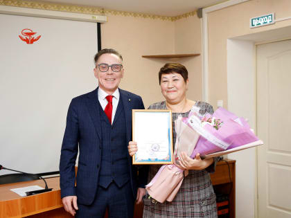 Наградили медсестру