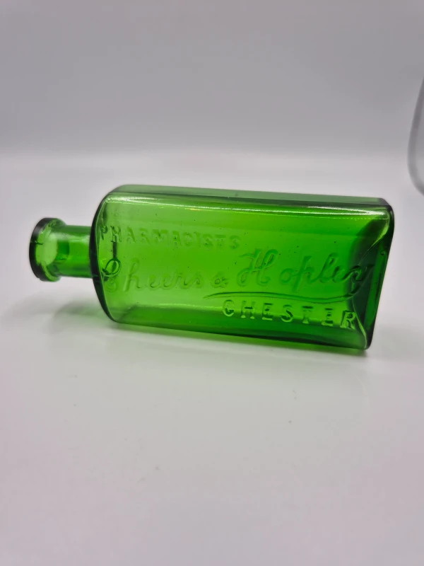 Cheers and Hopley Chester Green Chemist Bottle