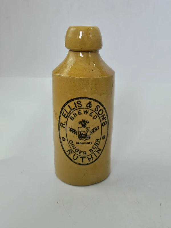 ELLIS RUTHIN GINGER BEER BOTTLE