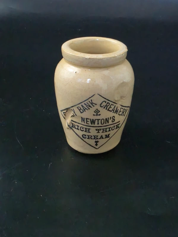 NEWTONS CREAM POT