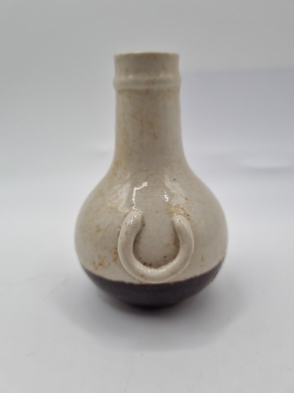 Small Two-tone Horseshoe Pot