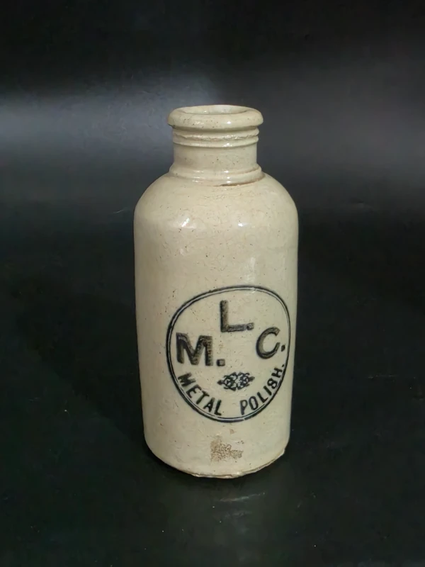 METAL POLISH BOTTLE