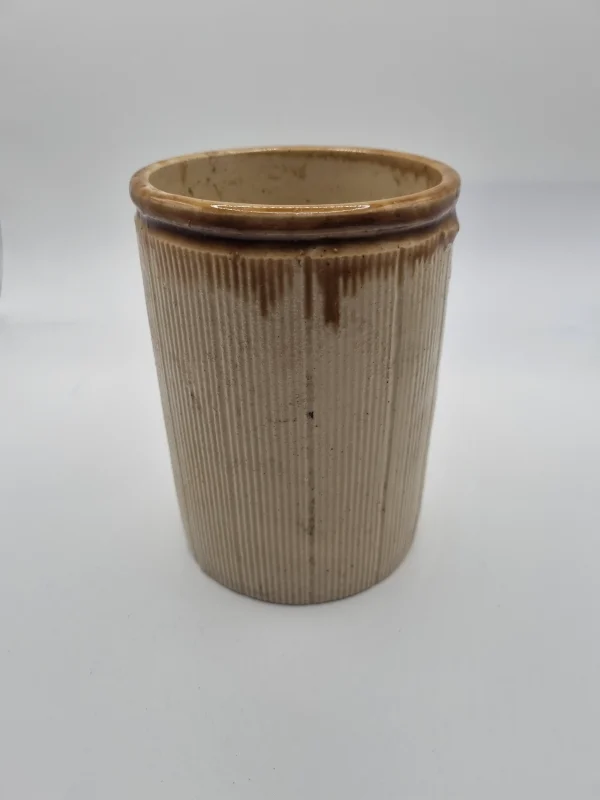 Brown Lip Pot