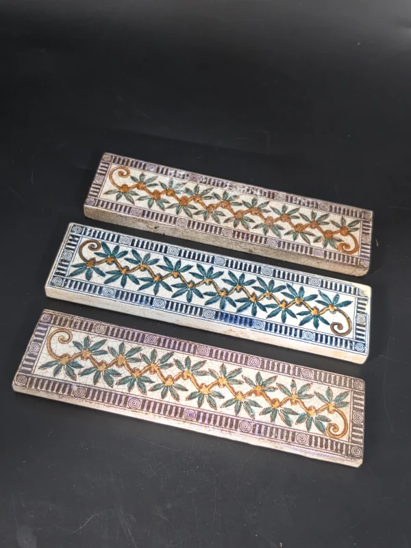 3 SLIM TILES