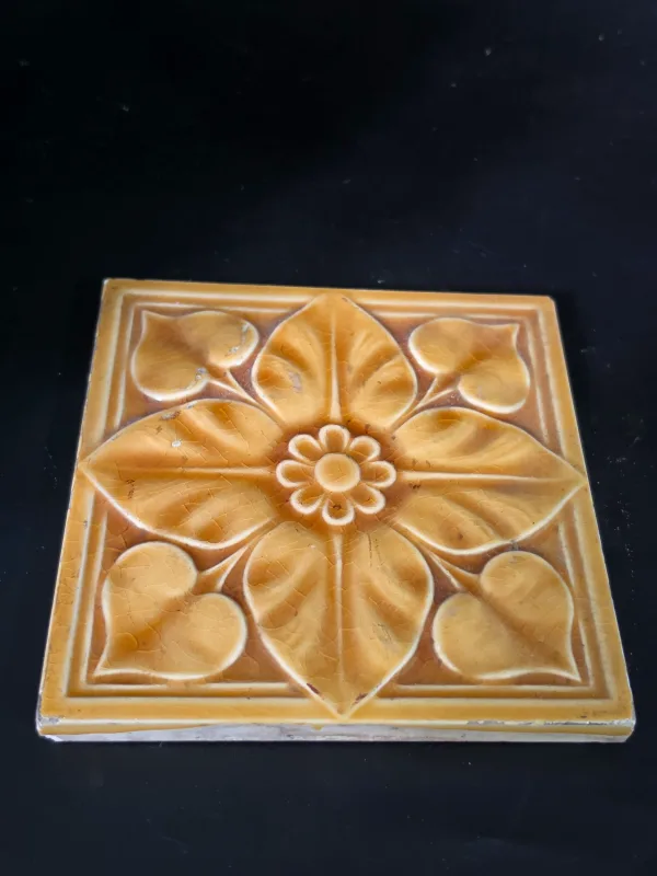 YELLOW EMBOSSED TILE
