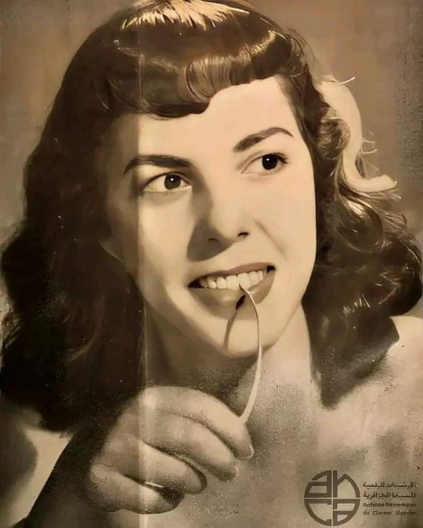 Aïcha Adjouri (Keltoum) — First Lady of Algerian Theatre