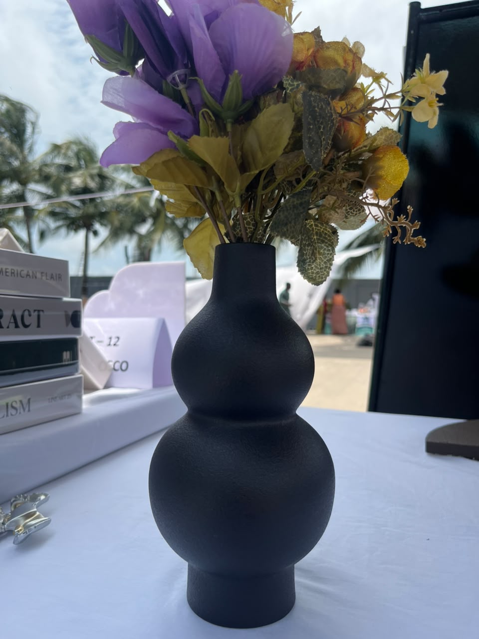VASE NOIR