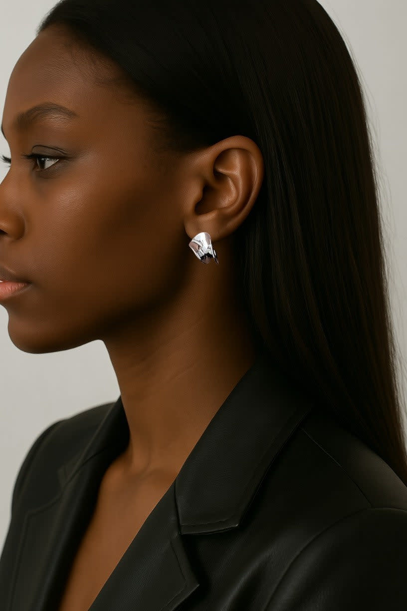 Artisan Earrings in White Gold Plating