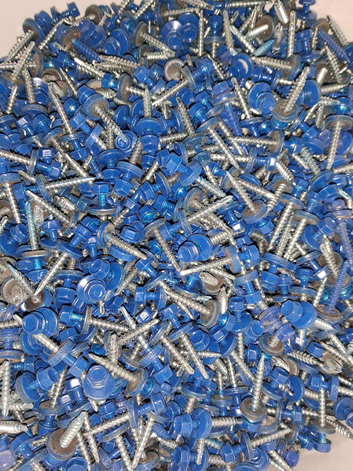 Саморез кровельный 4,8 х 35 RAL 5005 синий набор ( 200 штук )