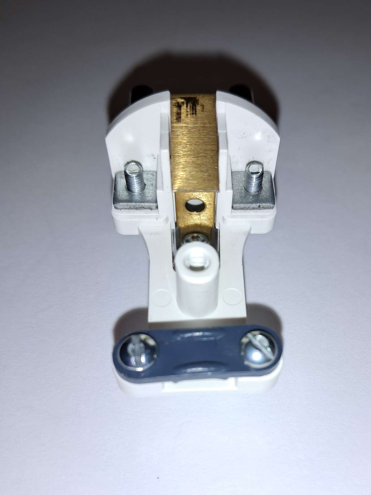 https://res.cloudinary.com/dxzefnveb/image/upload/v1780859894/7518473965_mmonph.jpg