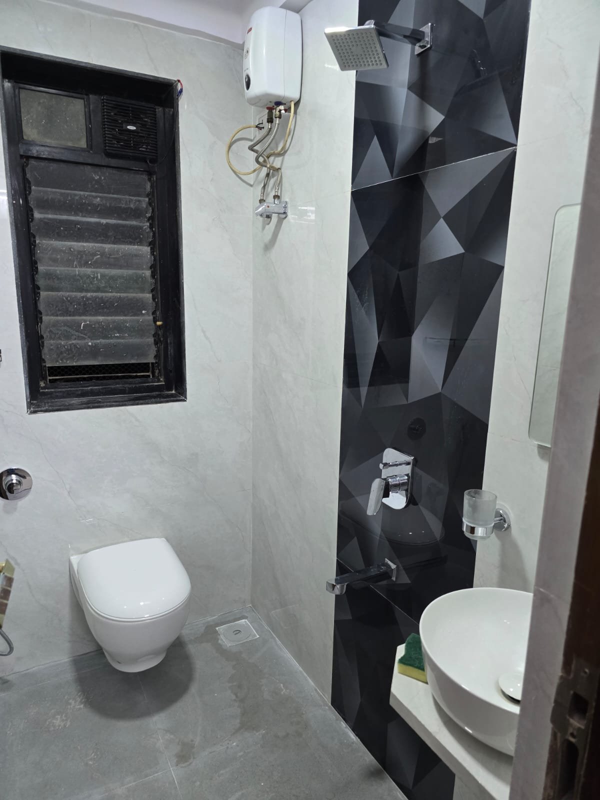5+ BHK Pg for pg in Churchgate , Mumbai