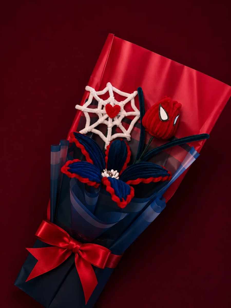 🕷️ The Mini Spidey Bouquet