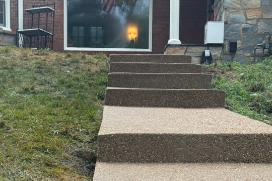 Finished exposed-aggregate concrete steps