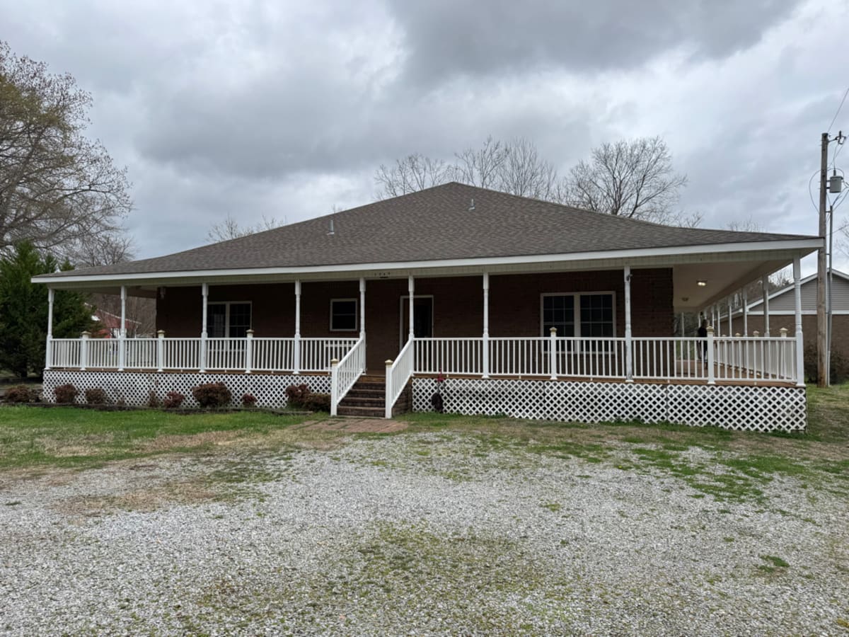 Seamless Gutters in Brownsboro, AL — Photo 1