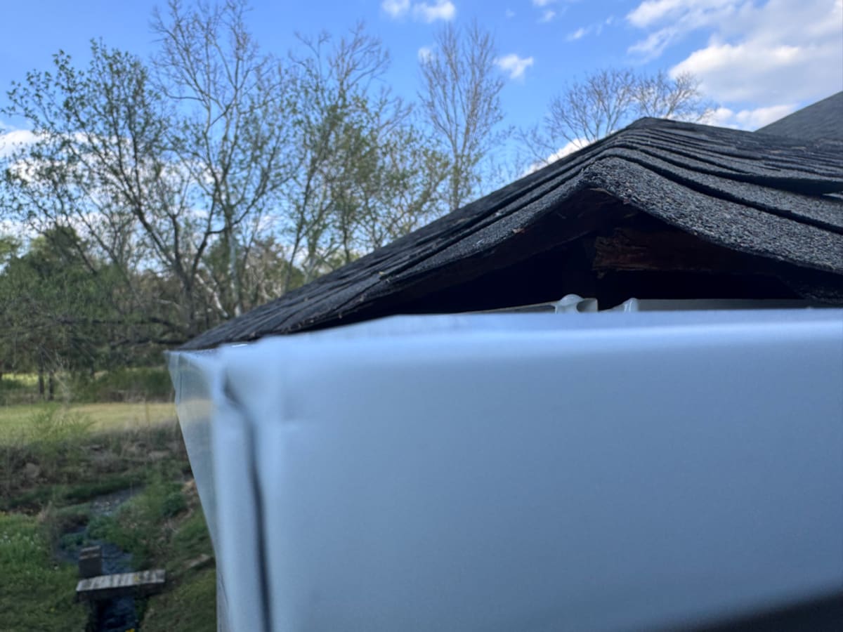 Seamless Gutters in Brownsboro, AL — Photo 4