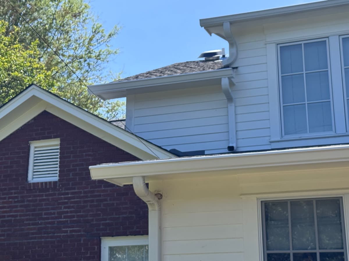 Seamless Gutters in Huntsville, AL — Photo 1