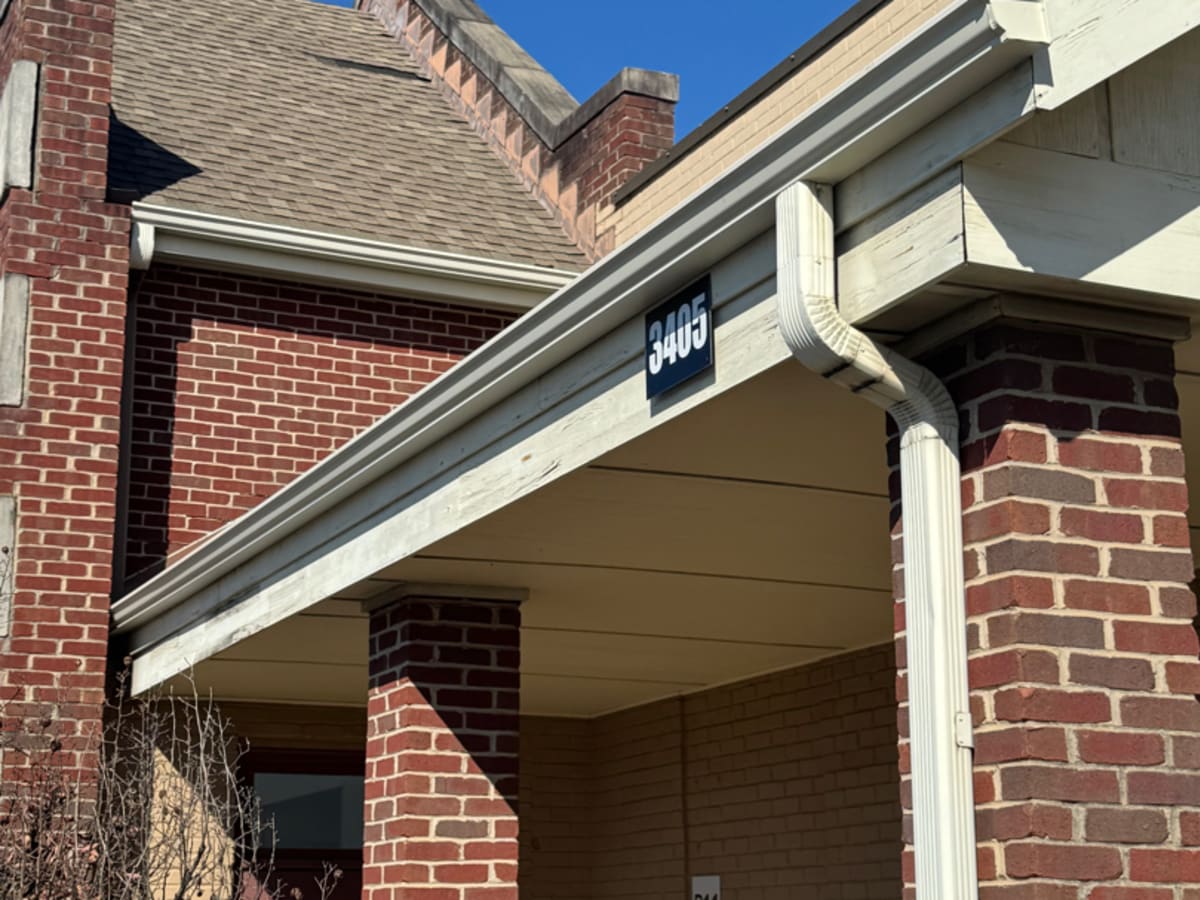 Seamless Gutters in Huntsville, AL — Photo 1